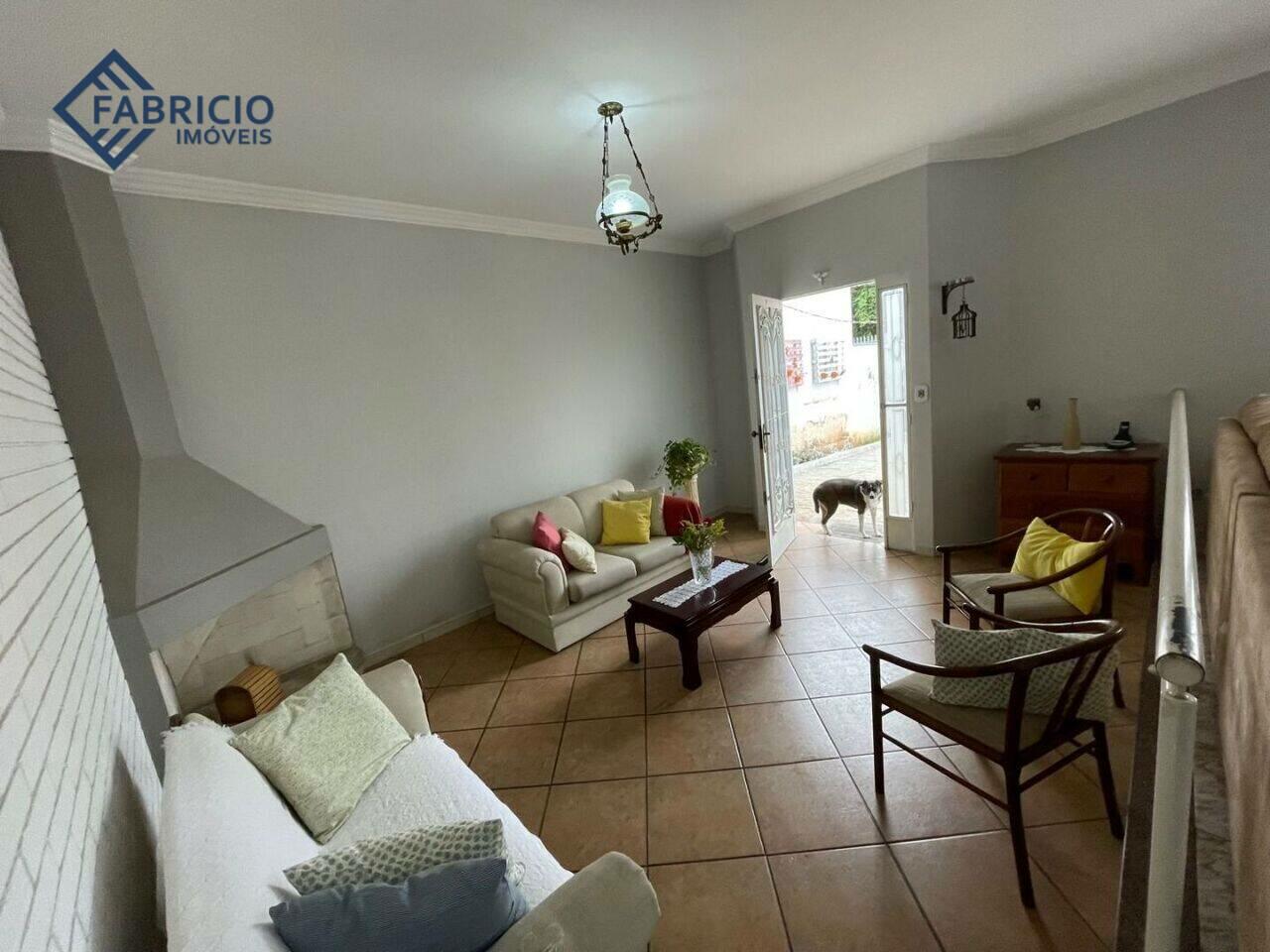 Casa Residencial Aquário, Vinhedo - SP