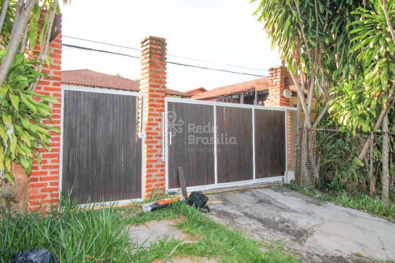 Casa Setor Habitacional Jardim Botânico, Brasília - DF