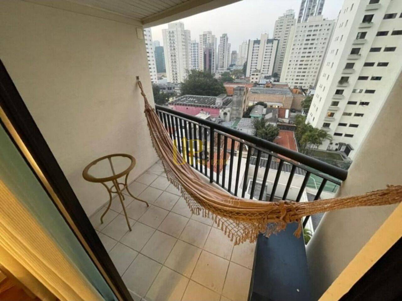 Flat Moema, São Paulo - SP