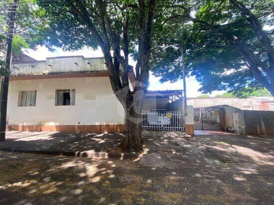 Casa na Cristóvão Colombo - Zona 01 - Cianorte - PR, à venda por R$ 550.000