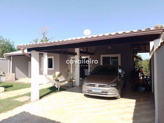 Casa de 185 m² Jacaroá - Maricá, à venda por R$ 490.000