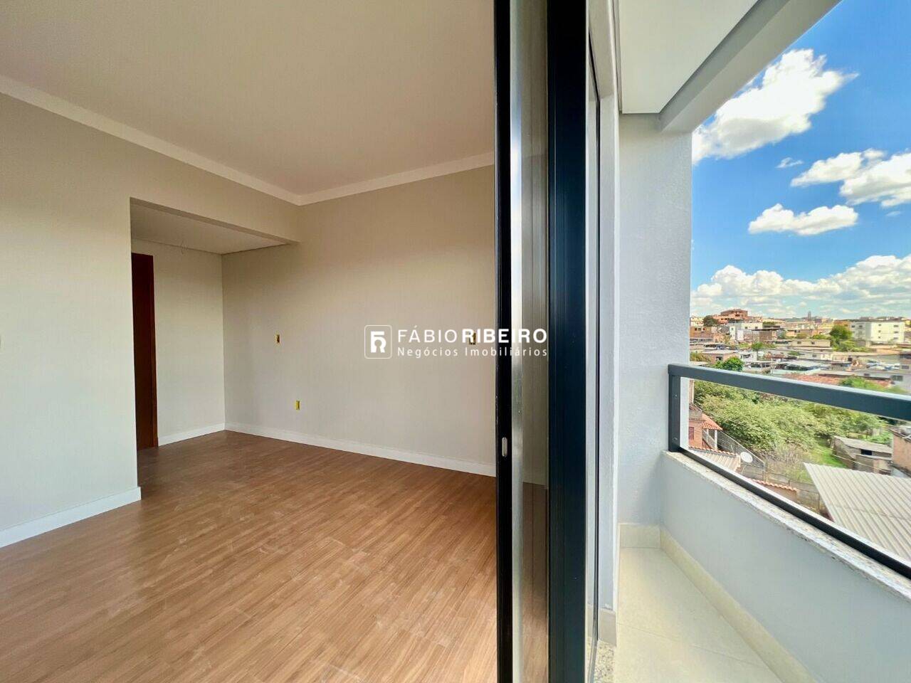 Apartamento Progresso, Conselheiro Lafaiete - MG