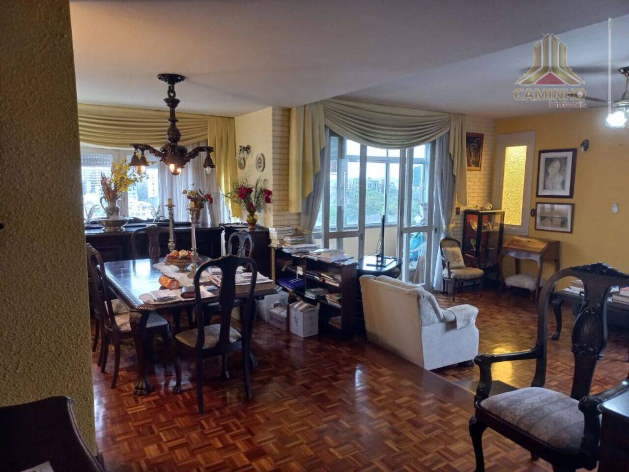 Apartamento Moinhos de Vento, Porto Alegre - RS