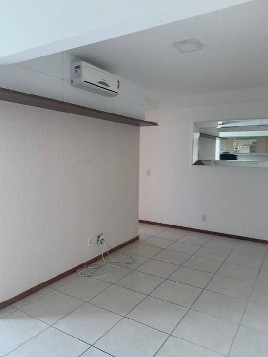 Apartamento de 63 m² Centro - Barra Velha, aluguel por R$ 2.000/mês