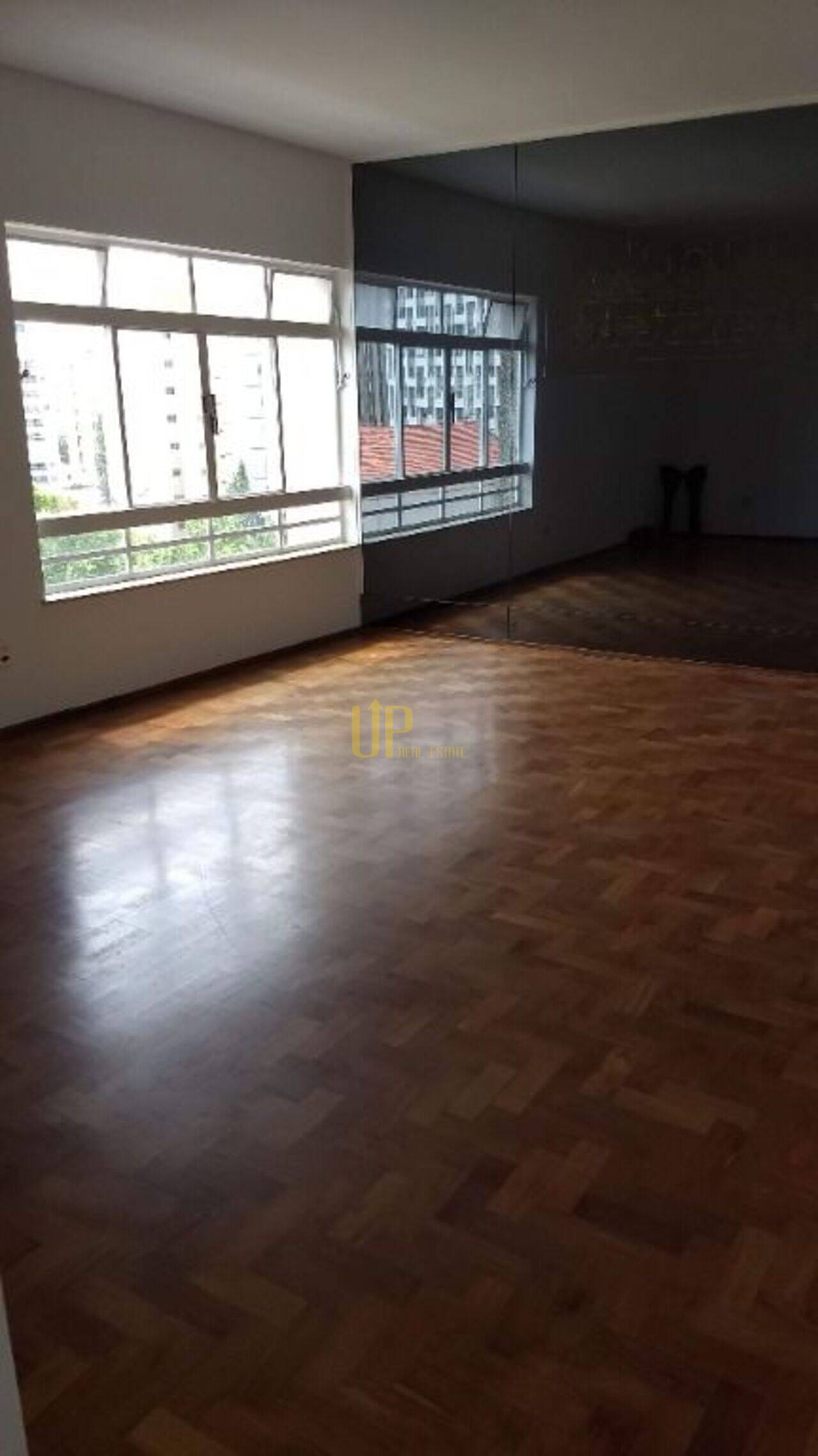 Apartamento com 4 dormitórios, 1 suite, 3 banheiros, 2 vagas à venda, 292 m² por R$ 3.100.000 - Paraíso - São Paulo/SP