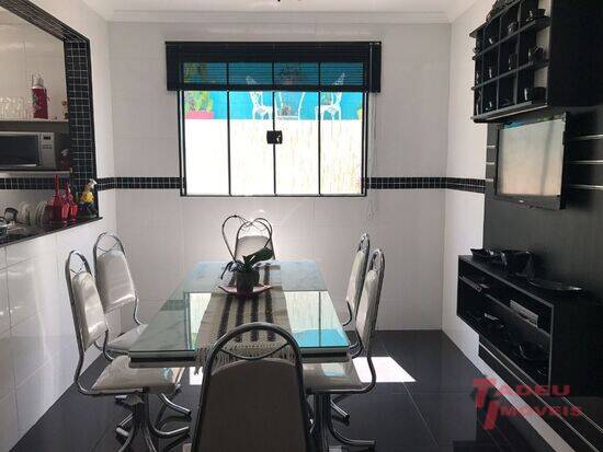 Casa de 139 m² Primavera - Pouso Alegre, à venda por R$ 600.000