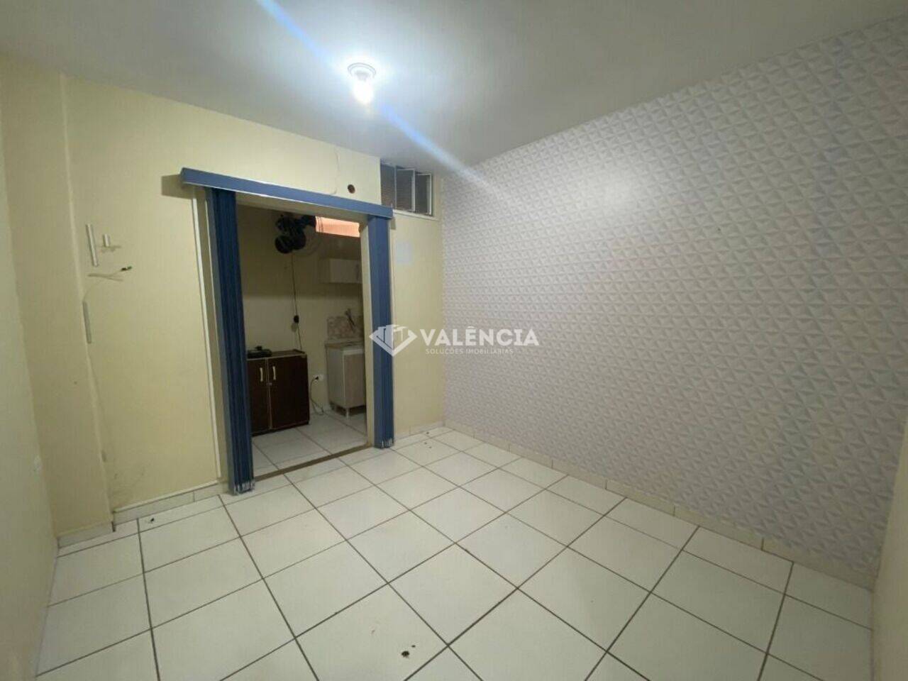 Sala, 35 m²