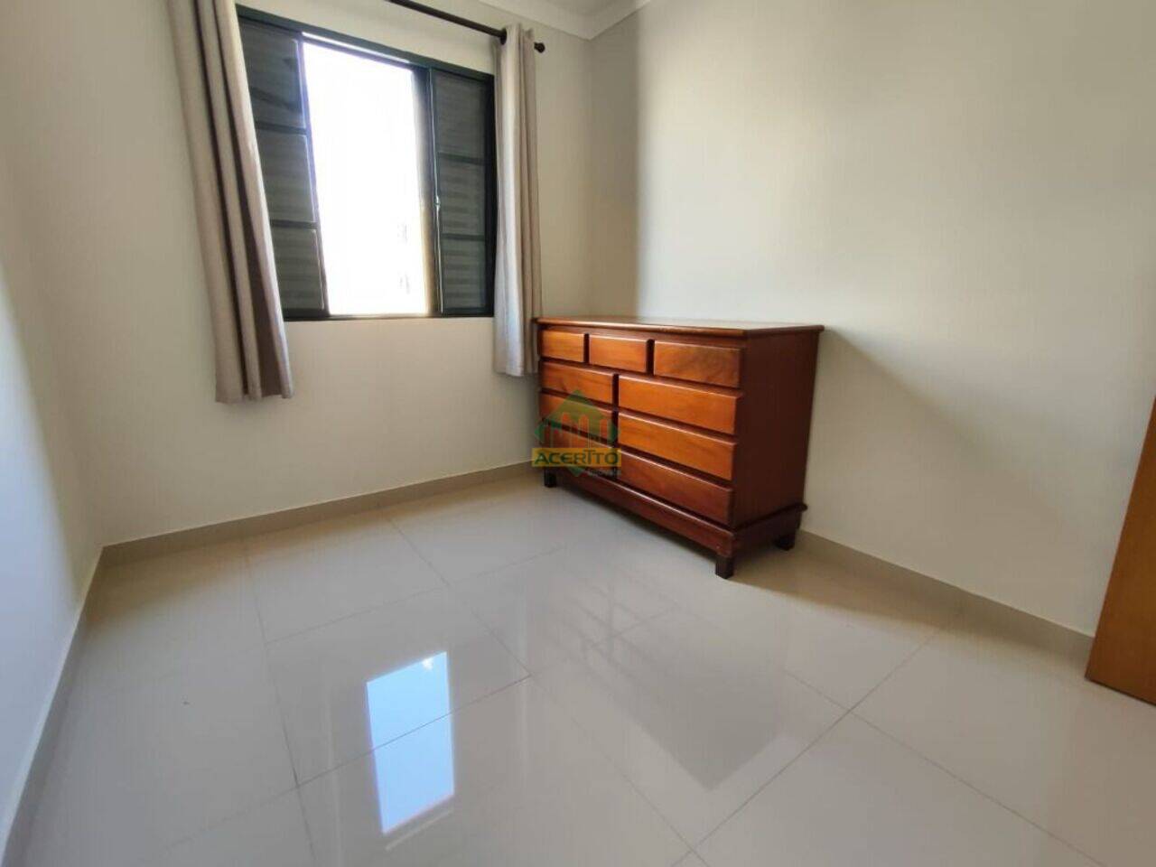 Apartamento Conjunto Habitacional Doutor Antônio Villela Silva, Araçatuba - SP