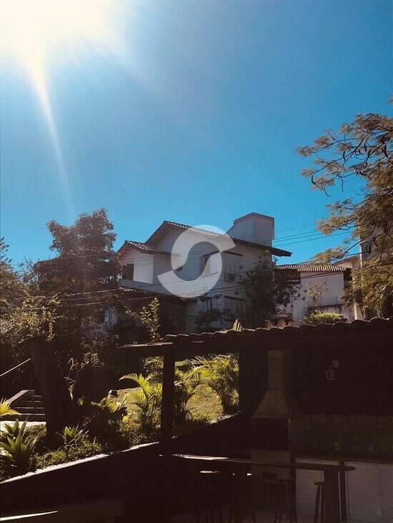 Casa de 180 m² na Reitor Argemiro de Oliveira - Maria Paula - Niterói - RJ, à venda por R$ 1.190.000