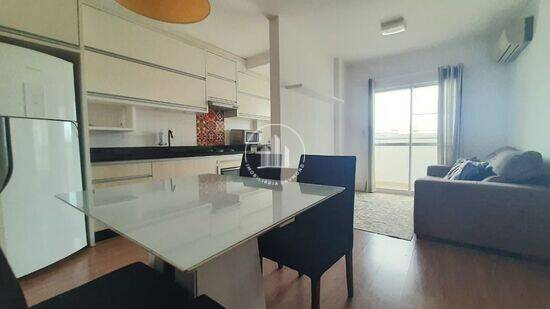 Apartamento de 60 m² Barreiros - São José, à venda por R$ 394.000