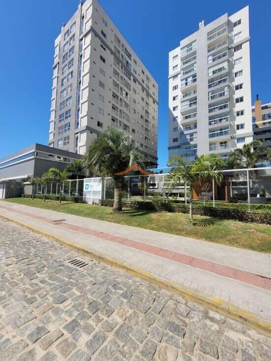 Apartamento de 82 m² São João - Itajaí, aluguel por R$ 3.950/mês