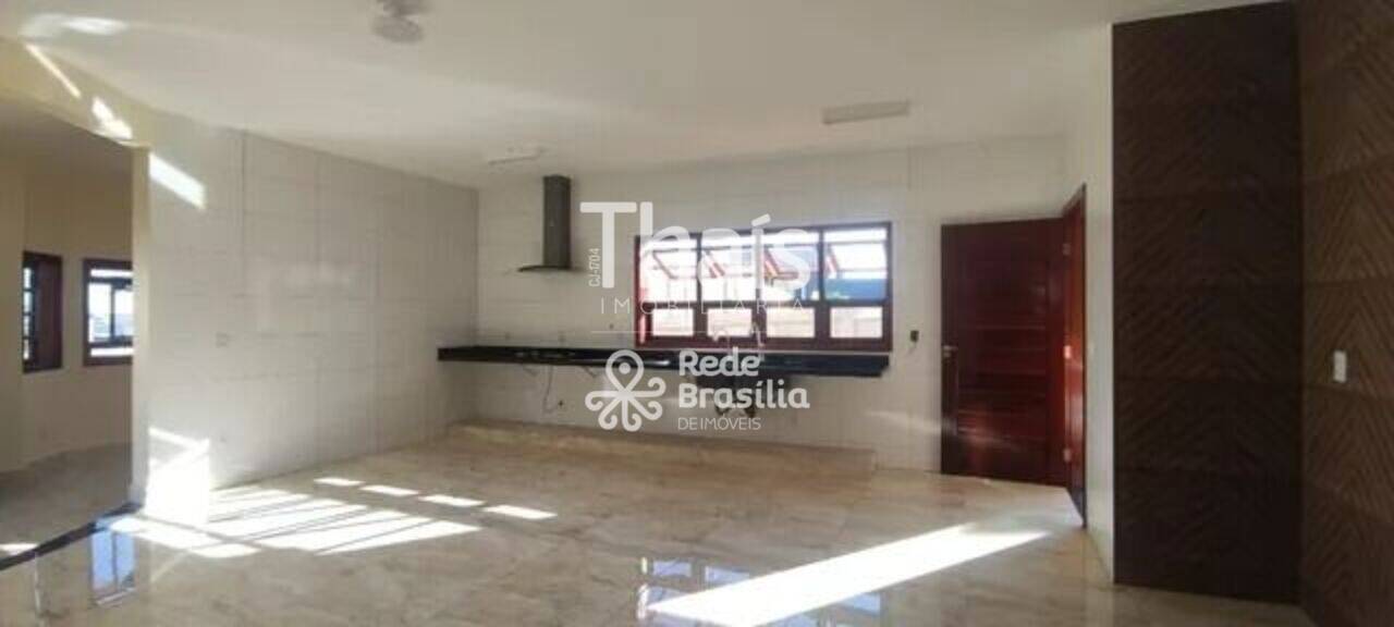 Casa Setor Habitacional Jardim Botânico, Brasília - DF