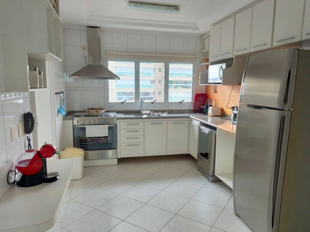 Apartamento Enseada, Guarujá - SP