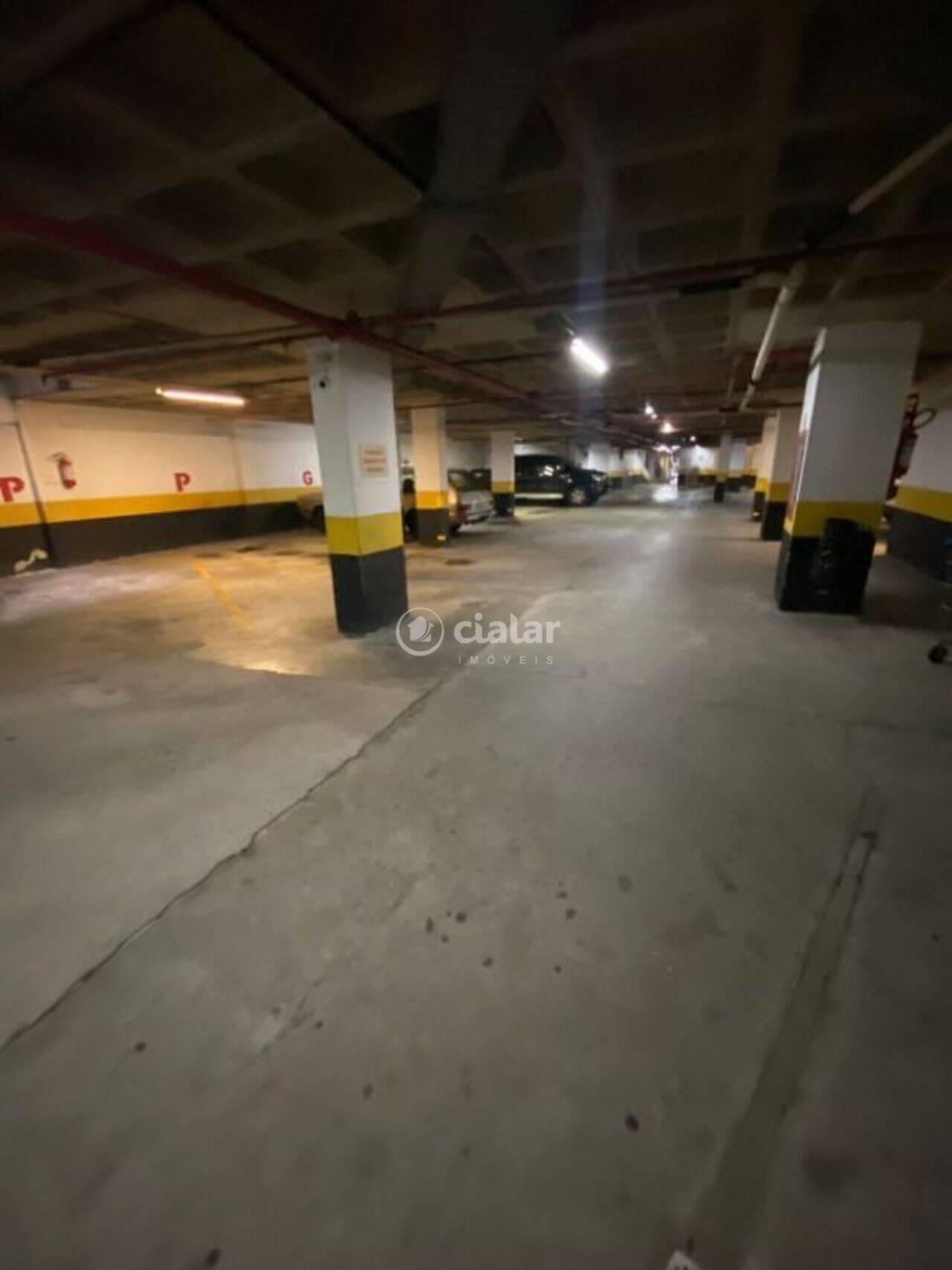 Existem 3 pavimentos de Garagem