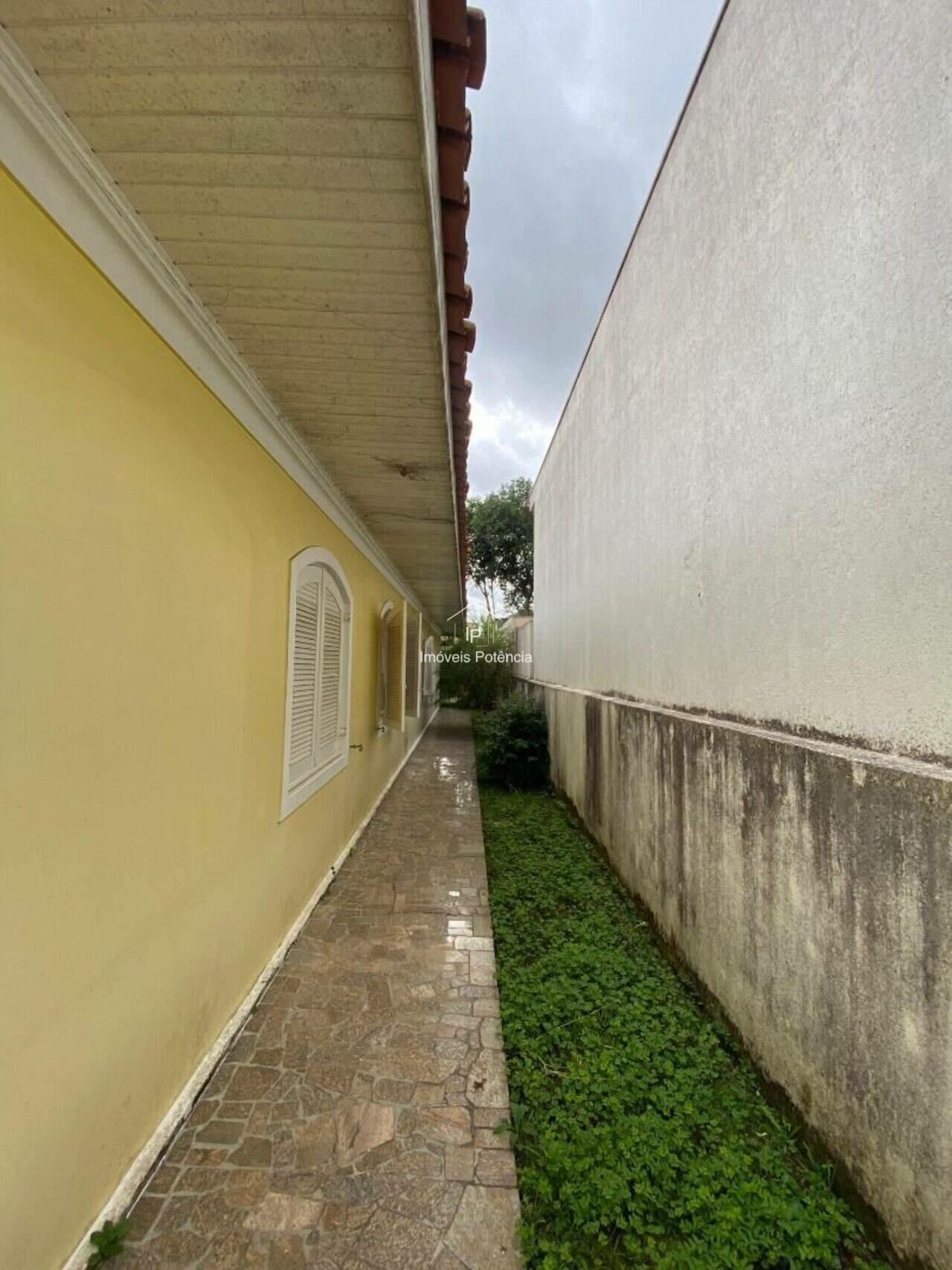 Casa Jardim das Américas, Curitiba - PR