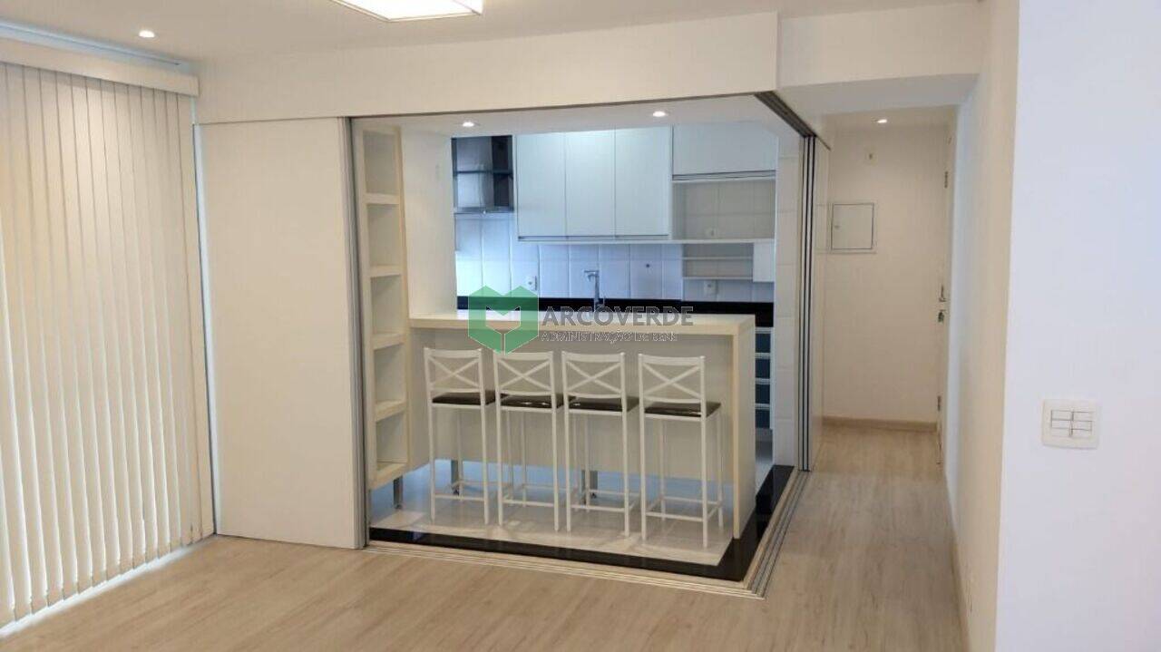 Apartamento duplex Vila Madalena, São Paulo - SP