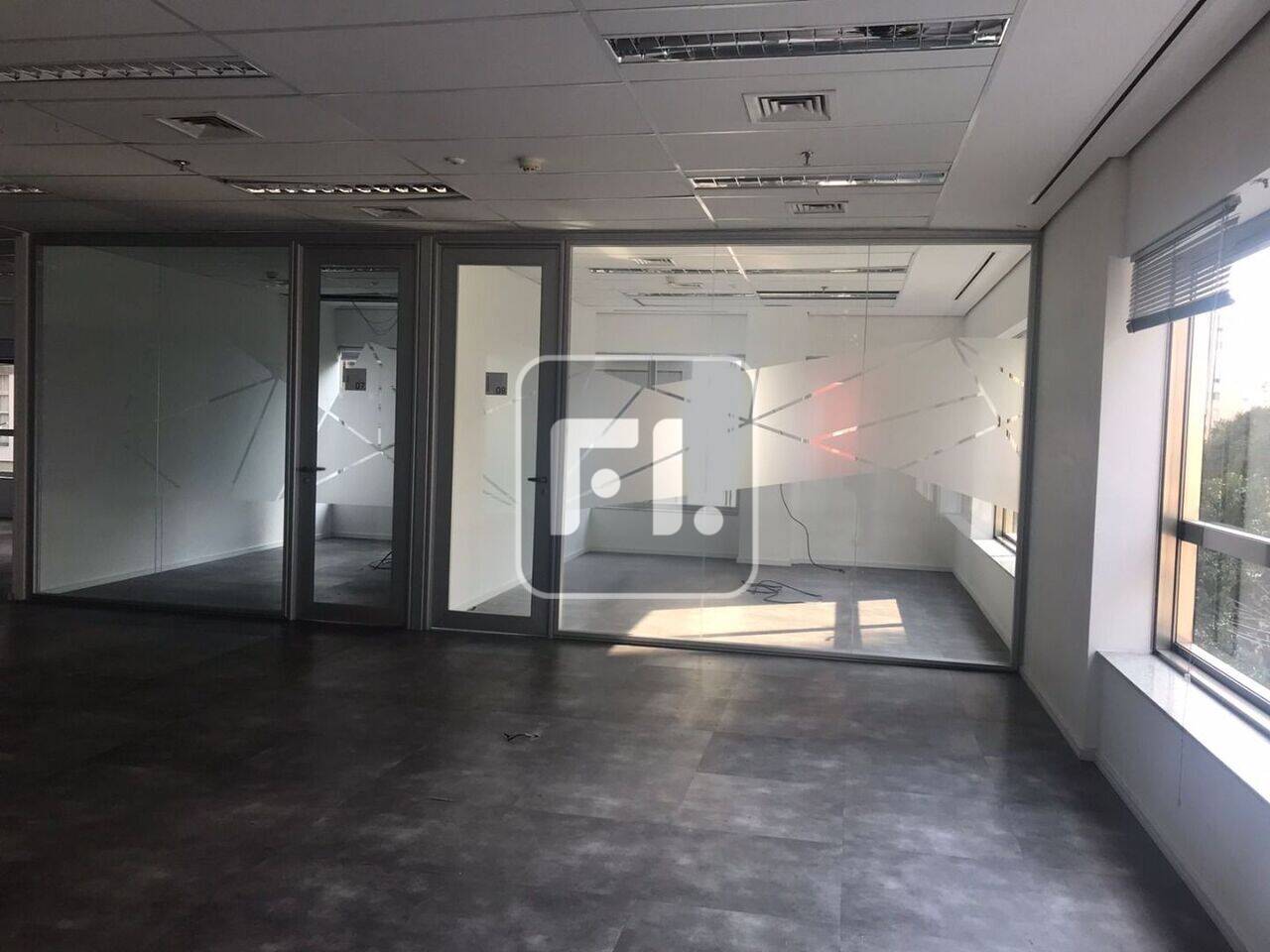 Conjunto comercial na Bela Vista com 205 m² para locação