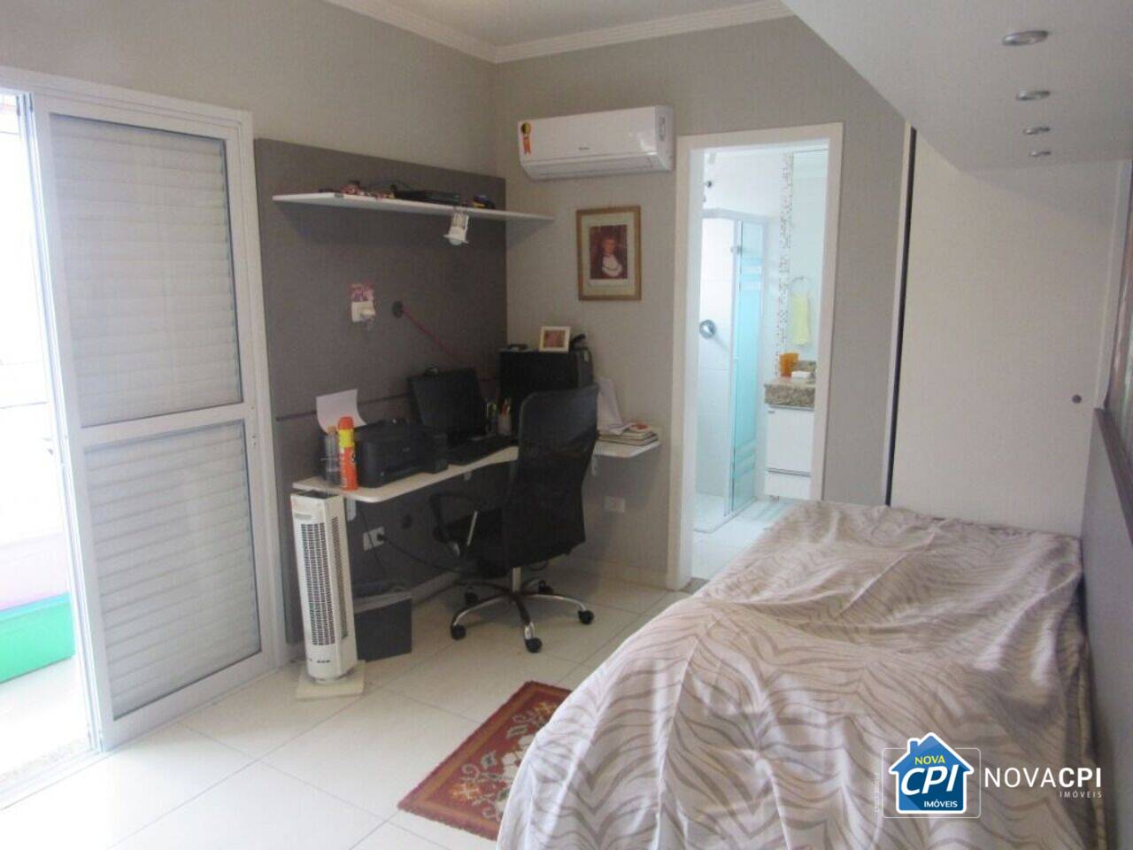 Apartamento Vila Guilhermina, Praia Grande - SP