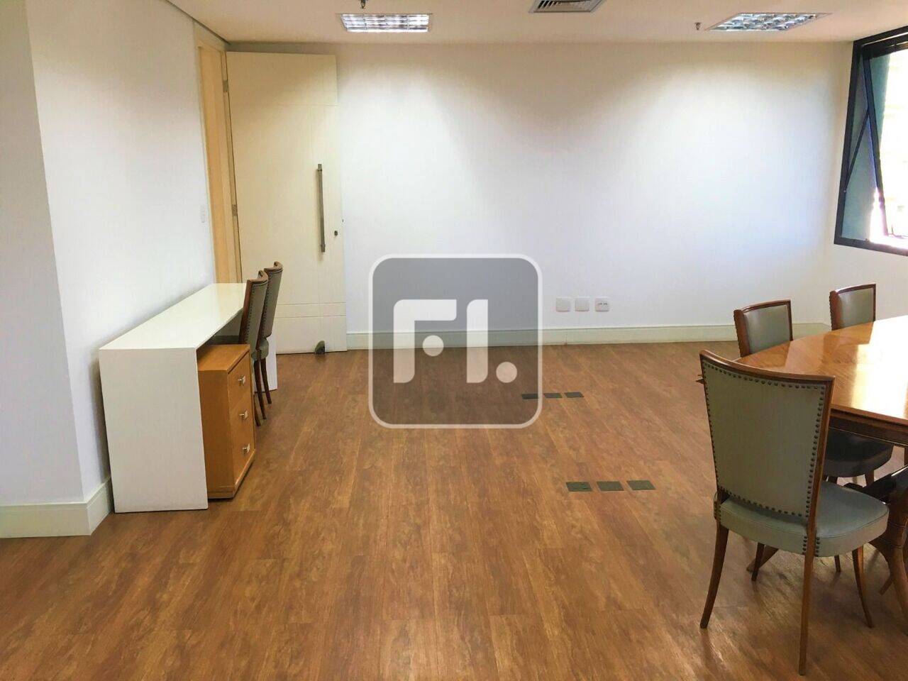 Conjunto, 130 m² - venda por R$ 1.720.000 ou aluguel por R$ 10.000/mês - Vila Olímpia - São Paulo/SP