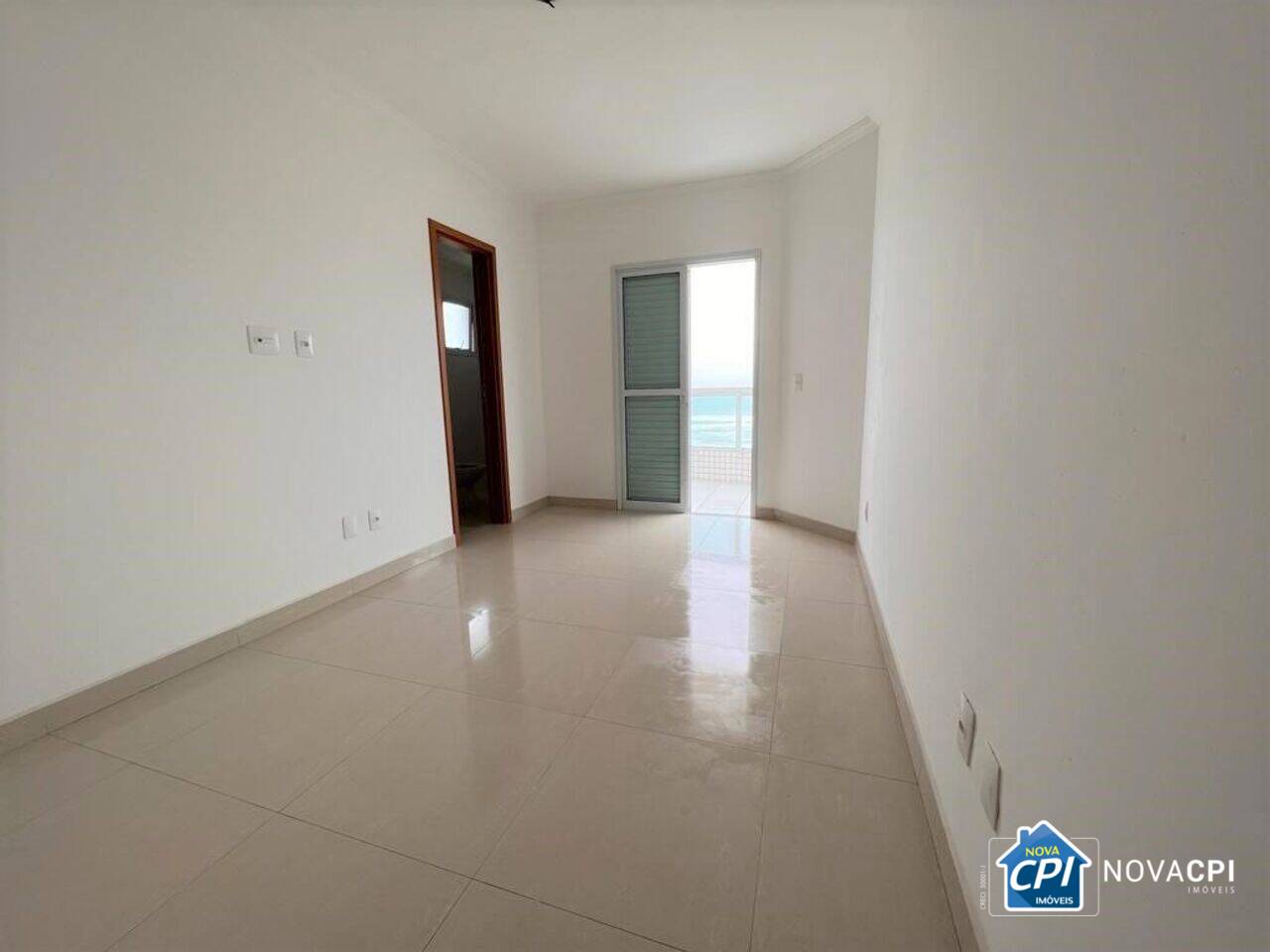 Apartamento Vila Guilhermina, Praia Grande - SP