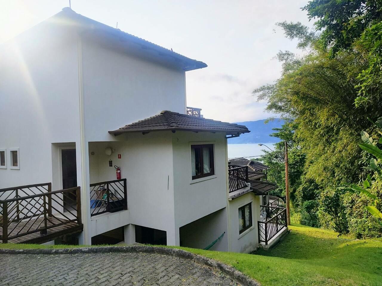 Apartamento duplex Curral, Ilhabela - SP