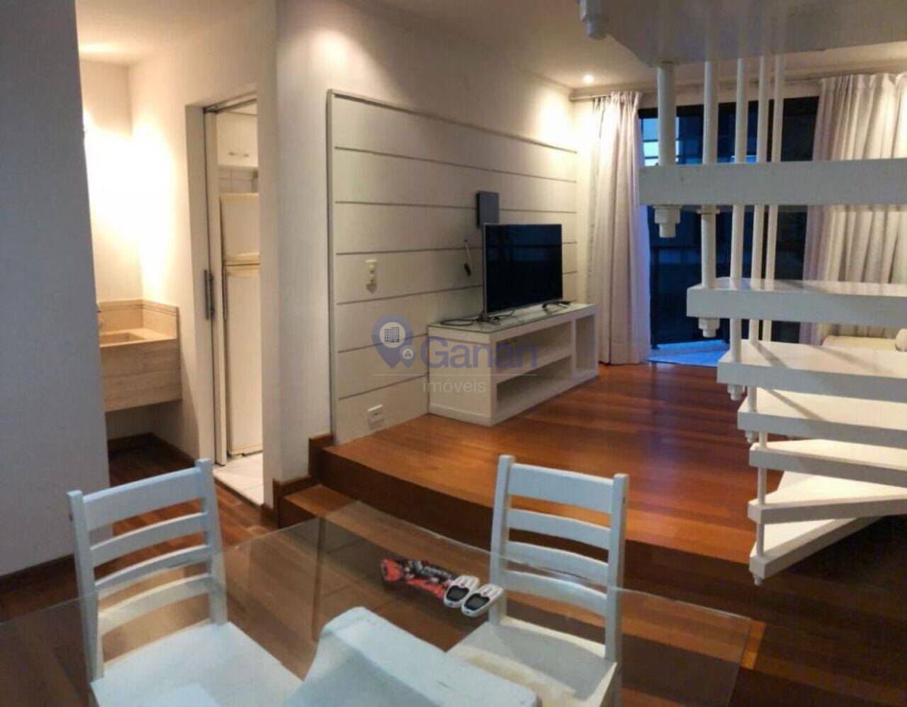 Apartamento duplex Itaim Bibi, São Paulo - SP