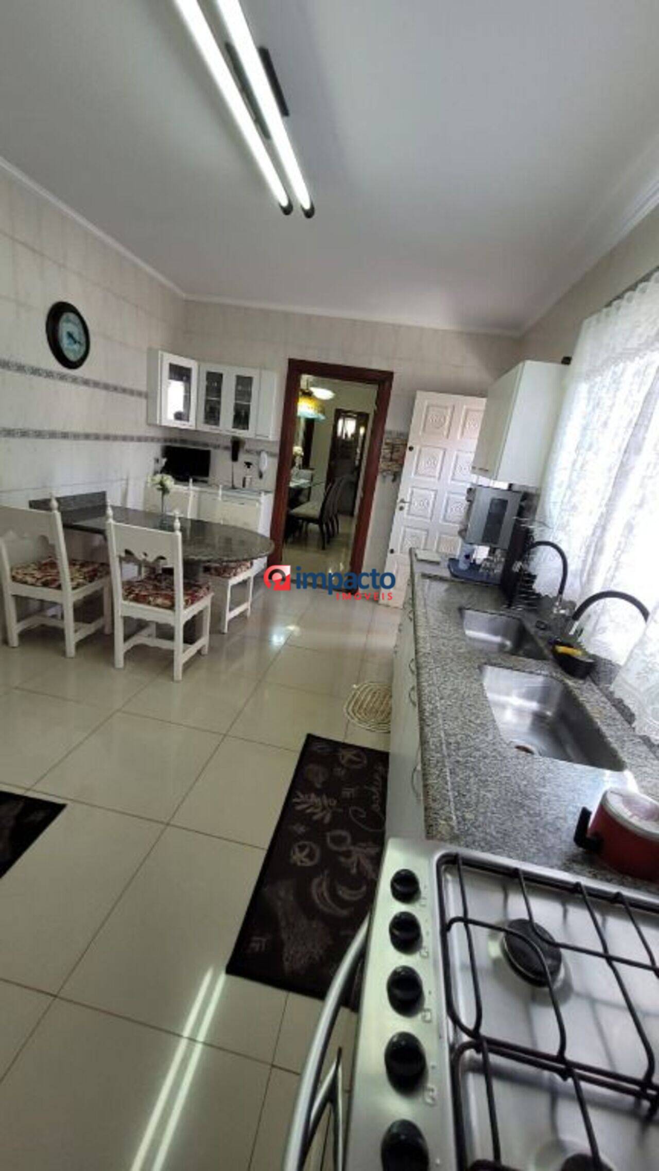 Casa Jardim São Bento, Uberaba - MG