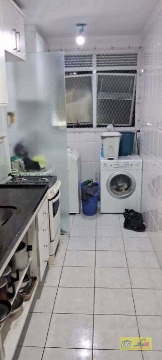 Apartamento de 55 m² Jardim Ester Yolanda - São Paulo, à venda por R$ 330.000