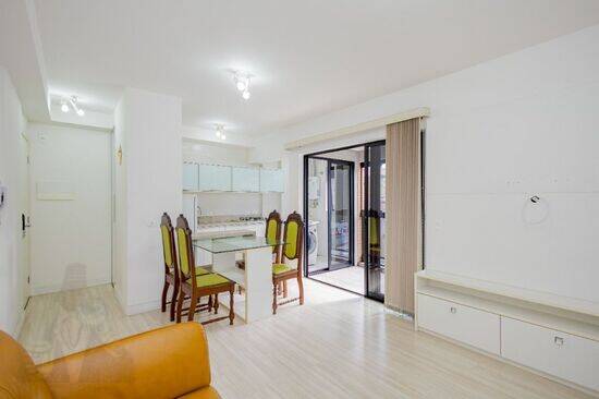 Apartamento de 60 m² na Silva Jardim - Água Verde - Curitiba - PR, à venda por R$ 549.000