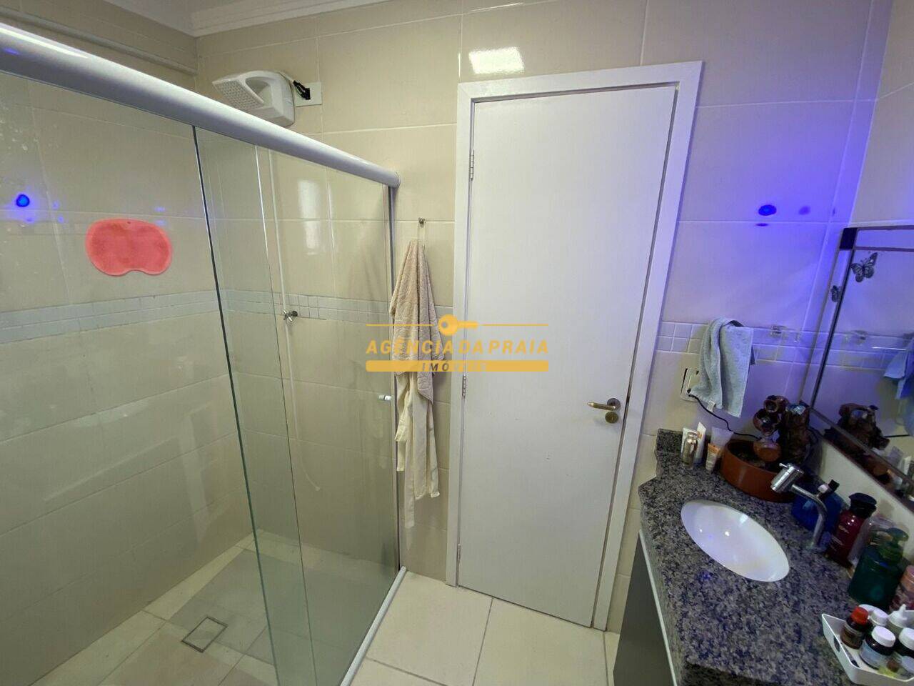 Apartamento Vila Guilhermina, Praia Grande - SP