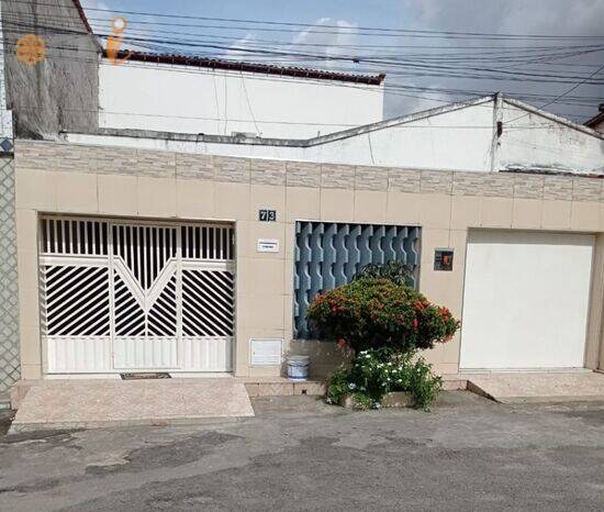 Casa de 230 m² na 104 - Mondubim - Fortaleza - CE, à venda por R$ 350.000