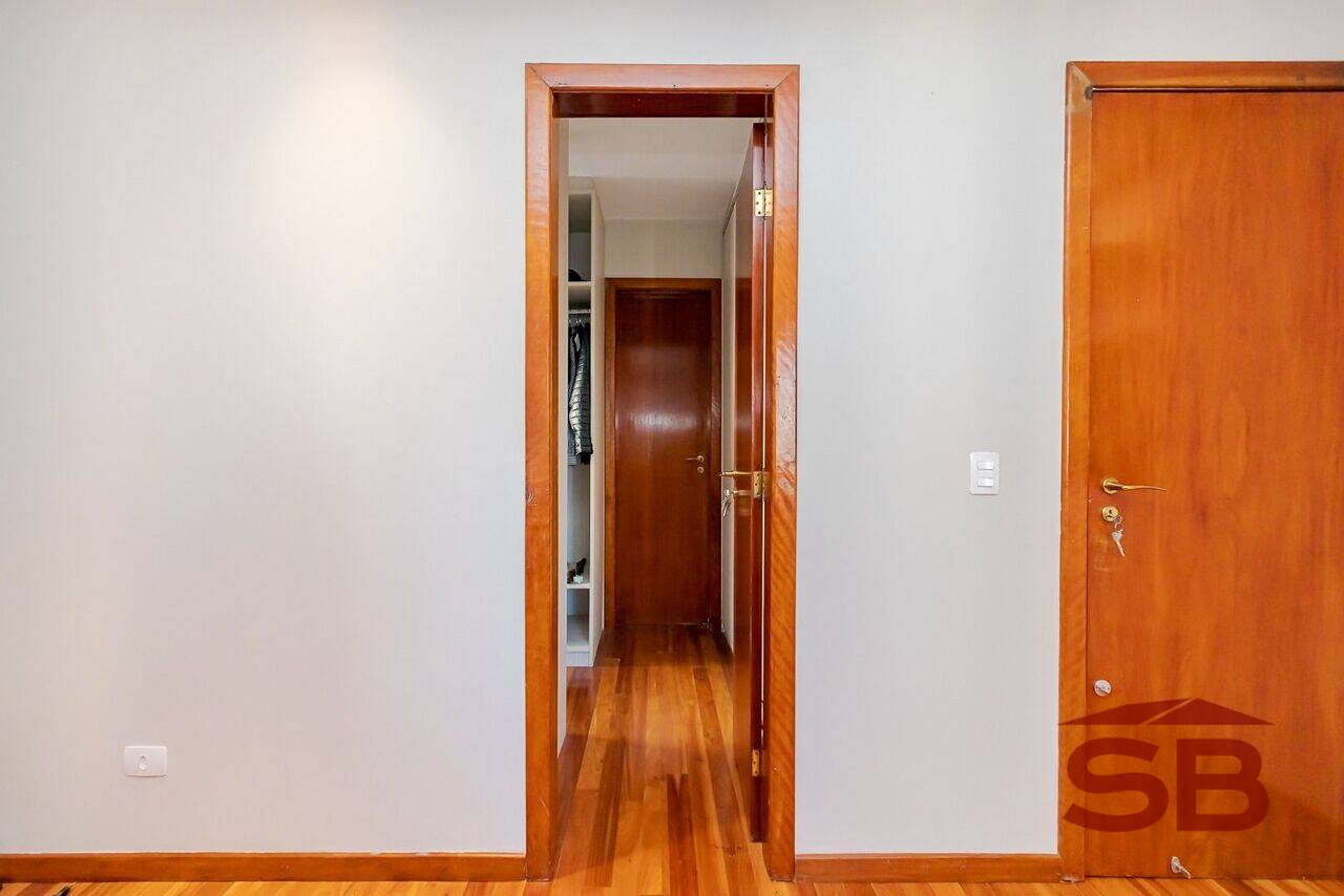 Apartamento Água Verde, Curitiba - PR