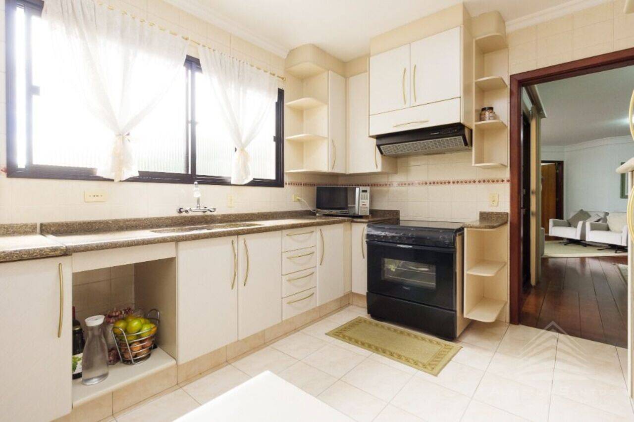 Apartamento Água Verde, Curitiba - PR