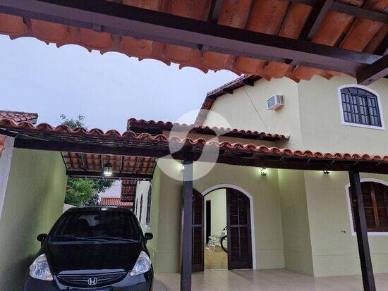 Casa de 200 m² na Ari Gomes da Silva - Piratininga - Niterói - RJ, à venda por R$ 895.000