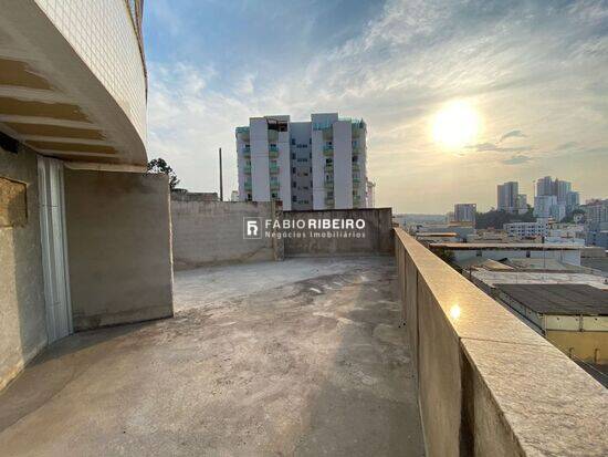 Apartamento de 220 m² Centro - Conselheiro Lafaiete, à venda por R$ 580.000