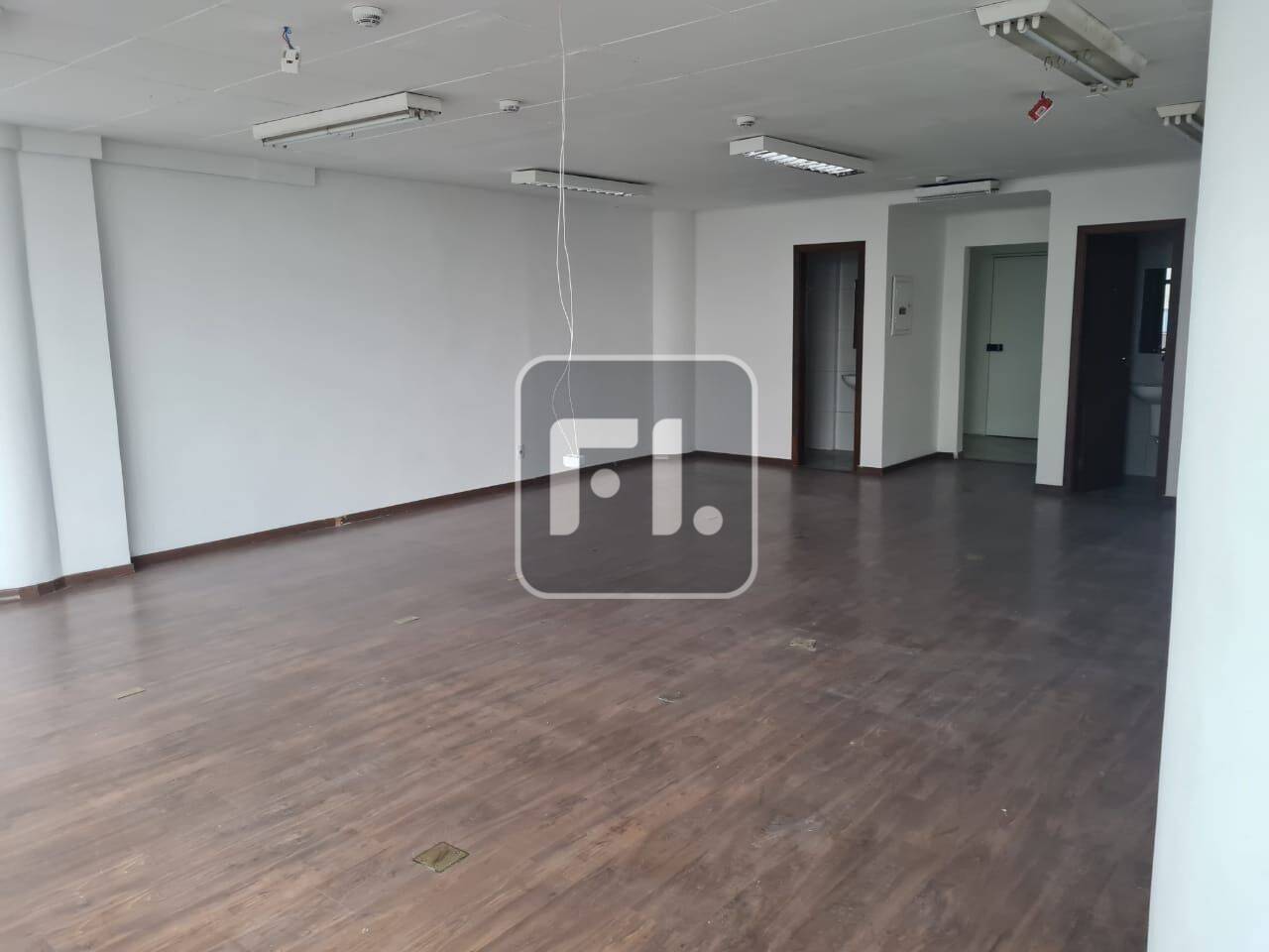 Conjunto comercial com 210 m² na Bela vista para venda ou locação, com piso frio,
