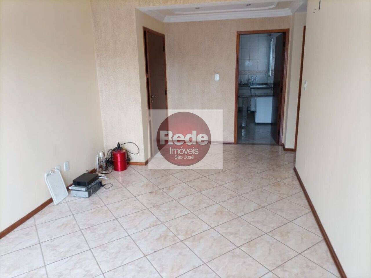 Apartamento Parque Industrial, São José dos Campos - SP