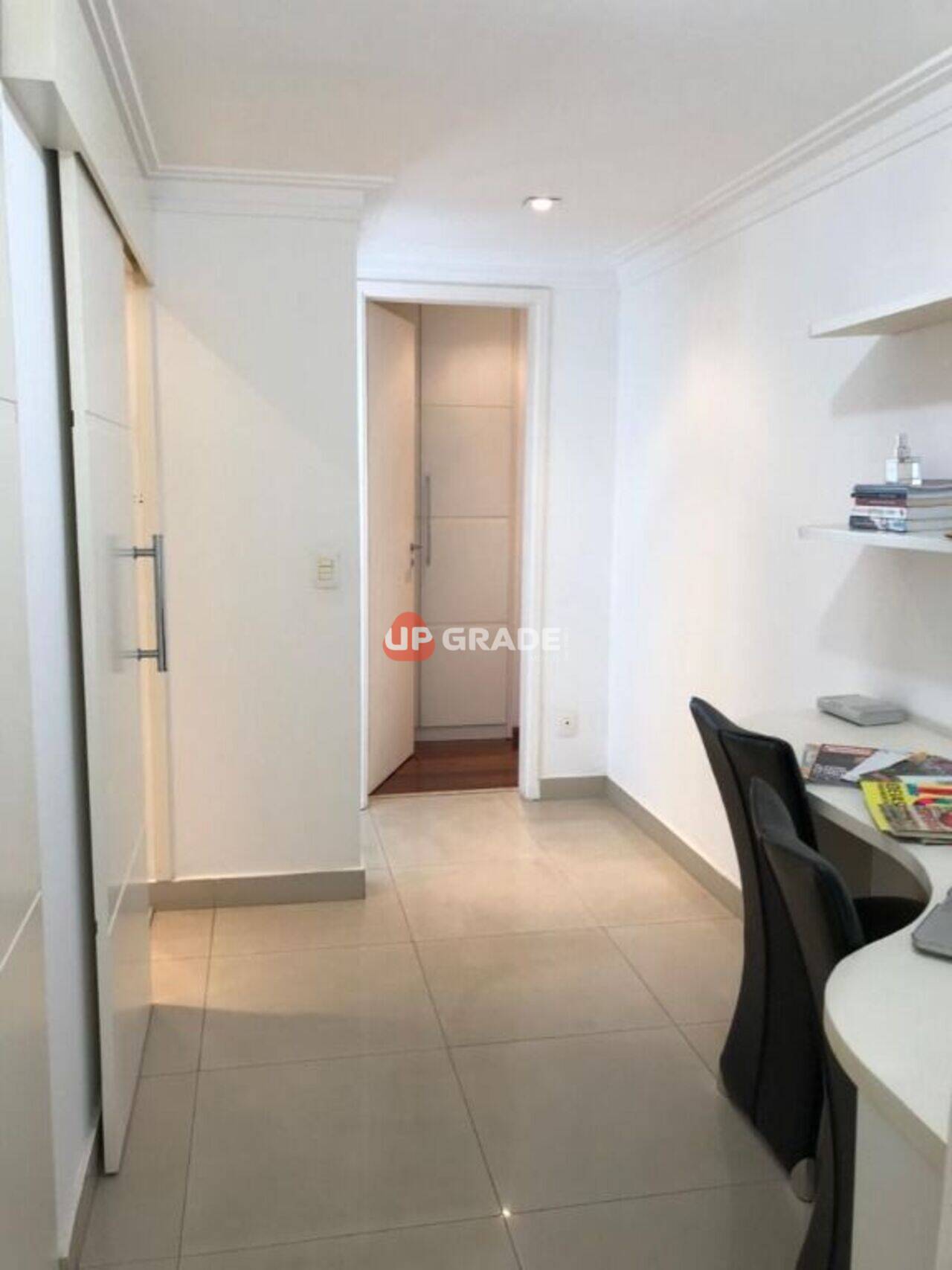 Apartamento Edifício Mont Blanc, Barueri - SP