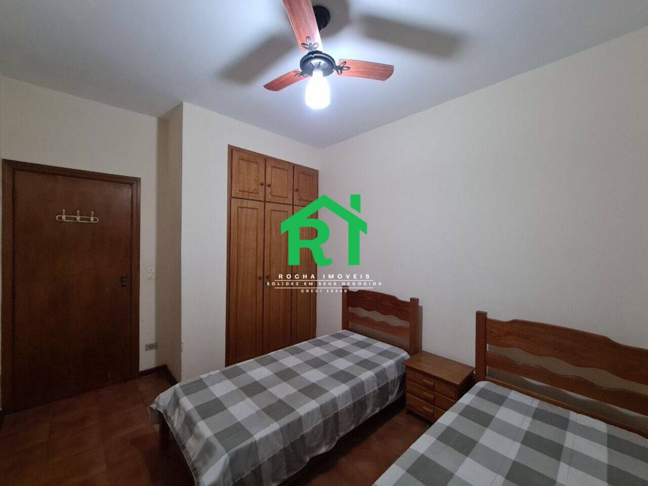 Apartamento Praia das Pitangueiras, Guarujá - SP