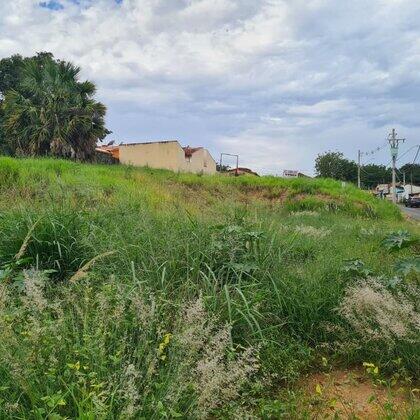 Terrenos à venda Chácara Alvorada