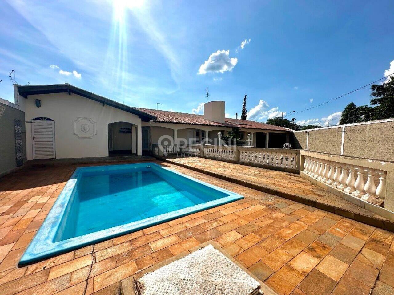 Casa com piscina no Jardim Floridiana em Rio Claro