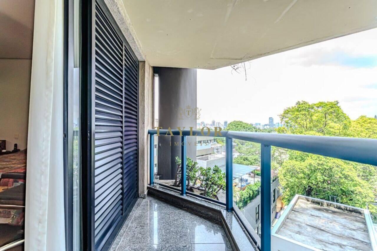 Apartamento duplex Cerqueira César, São Paulo - SP