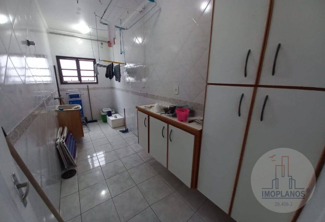 Apartamento Vila Guilhermina, Praia Grande - SP