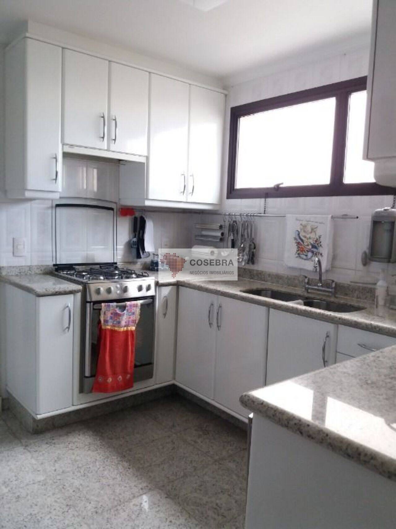 Apartamento Moema, São Paulo - SP