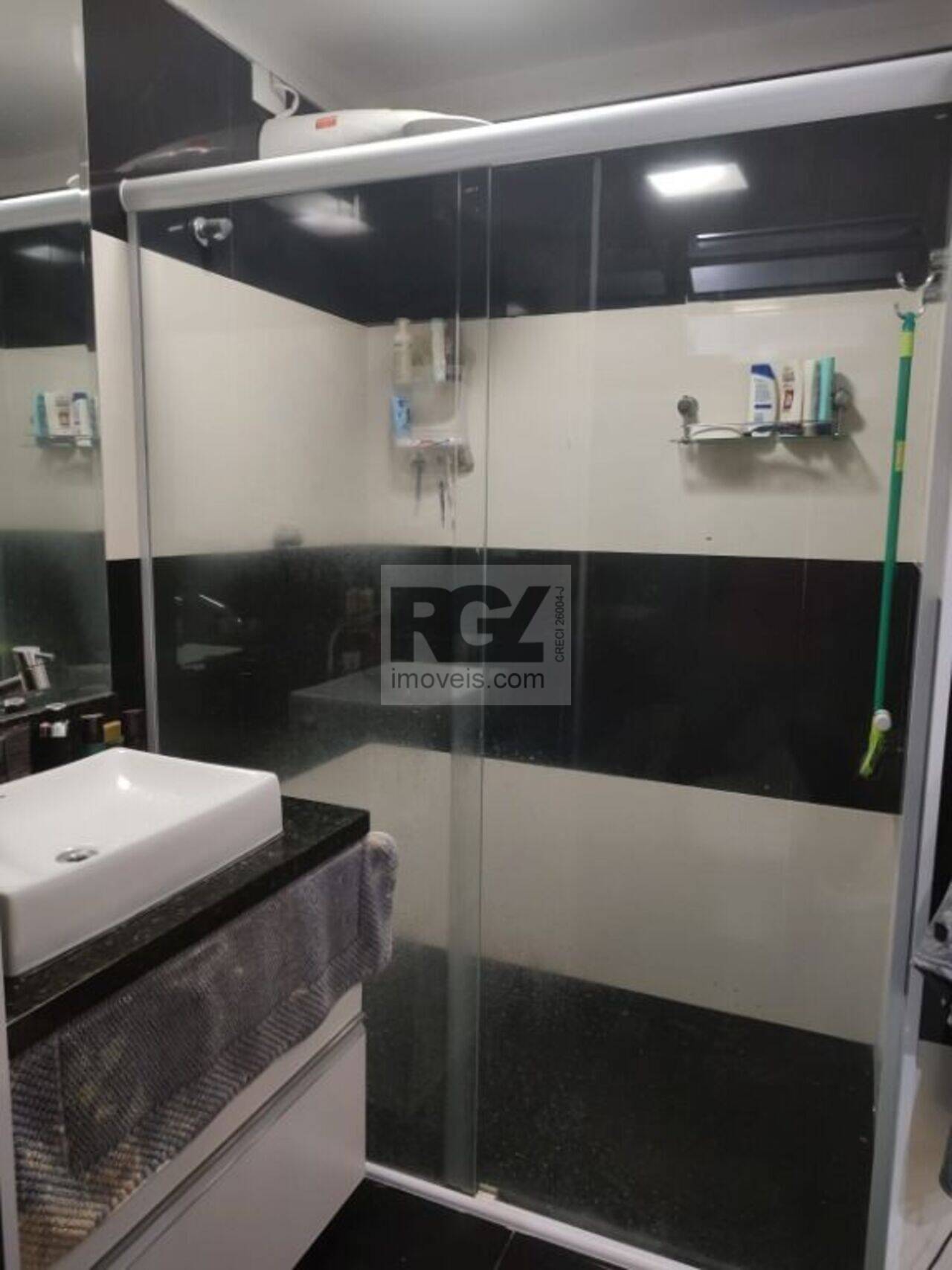 Apartamento Boqueirão, Santos - SP