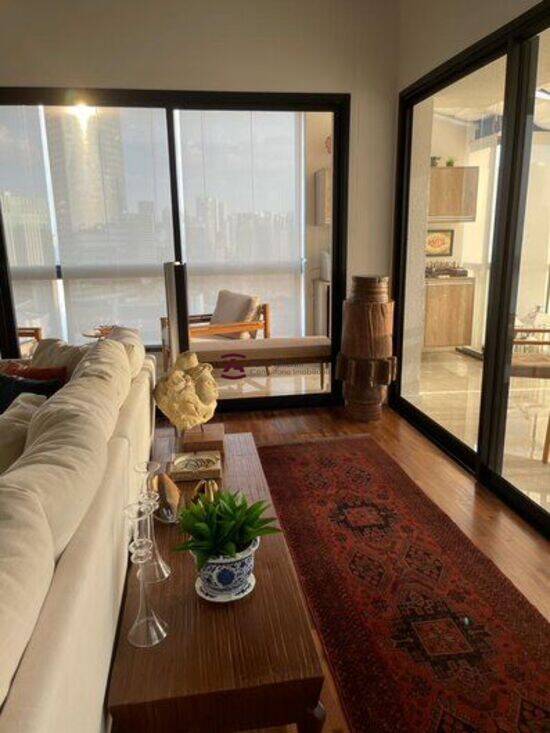 Apartamento duplex Vila Olímpia, São Paulo - SP