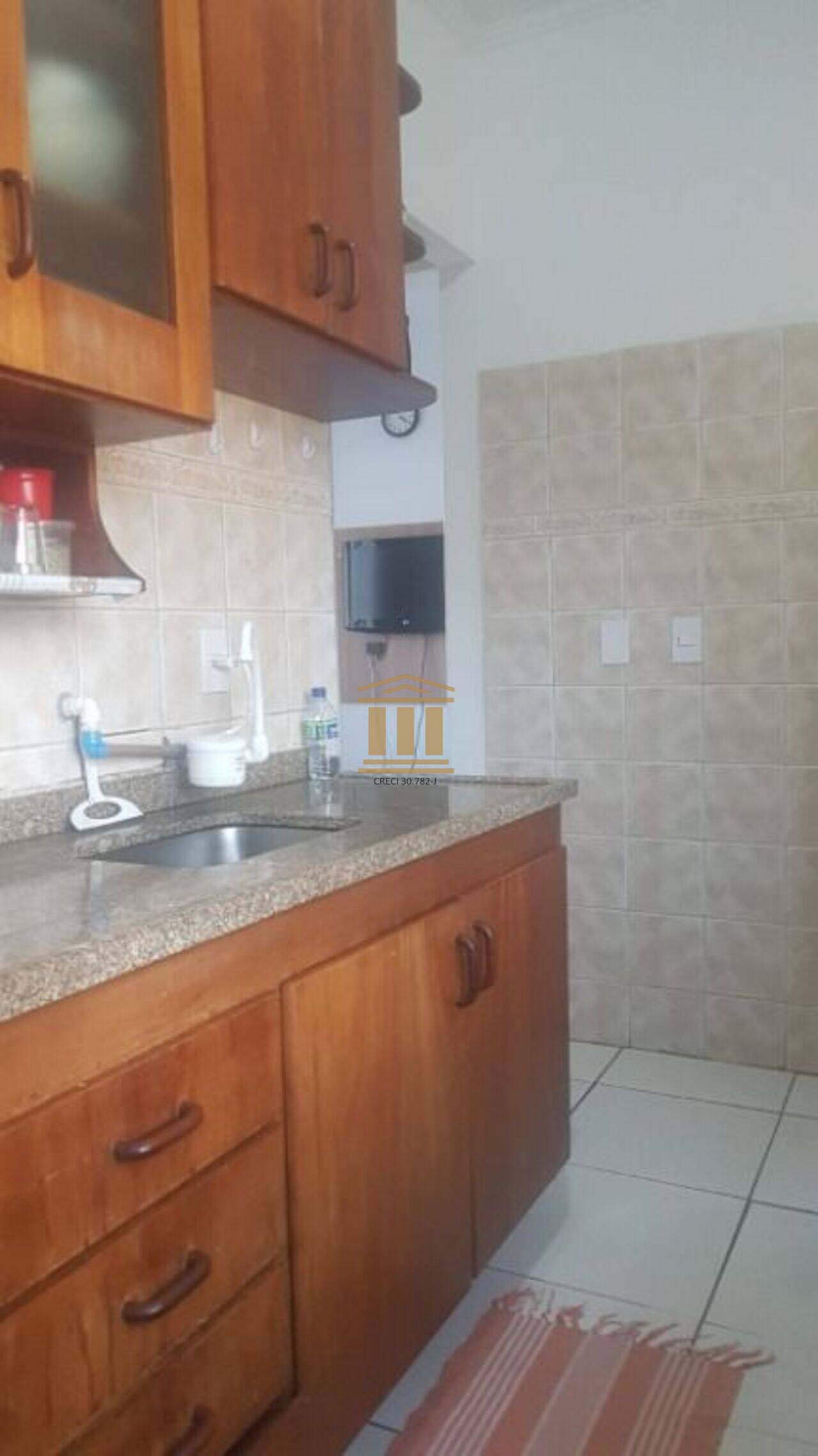 Apartamento Conjunto Residencial Trinta e Um de Março, São José dos Campos - SP