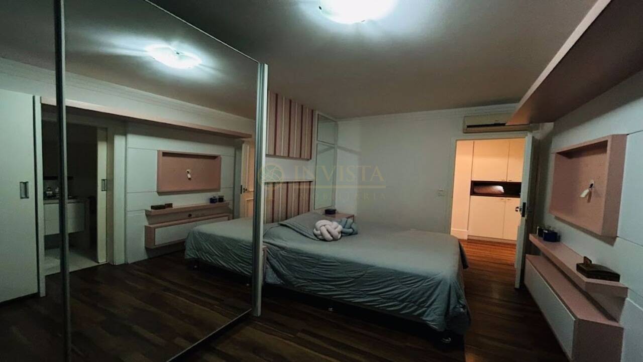 Apartamento Beira Mar, Florianópolis - SC