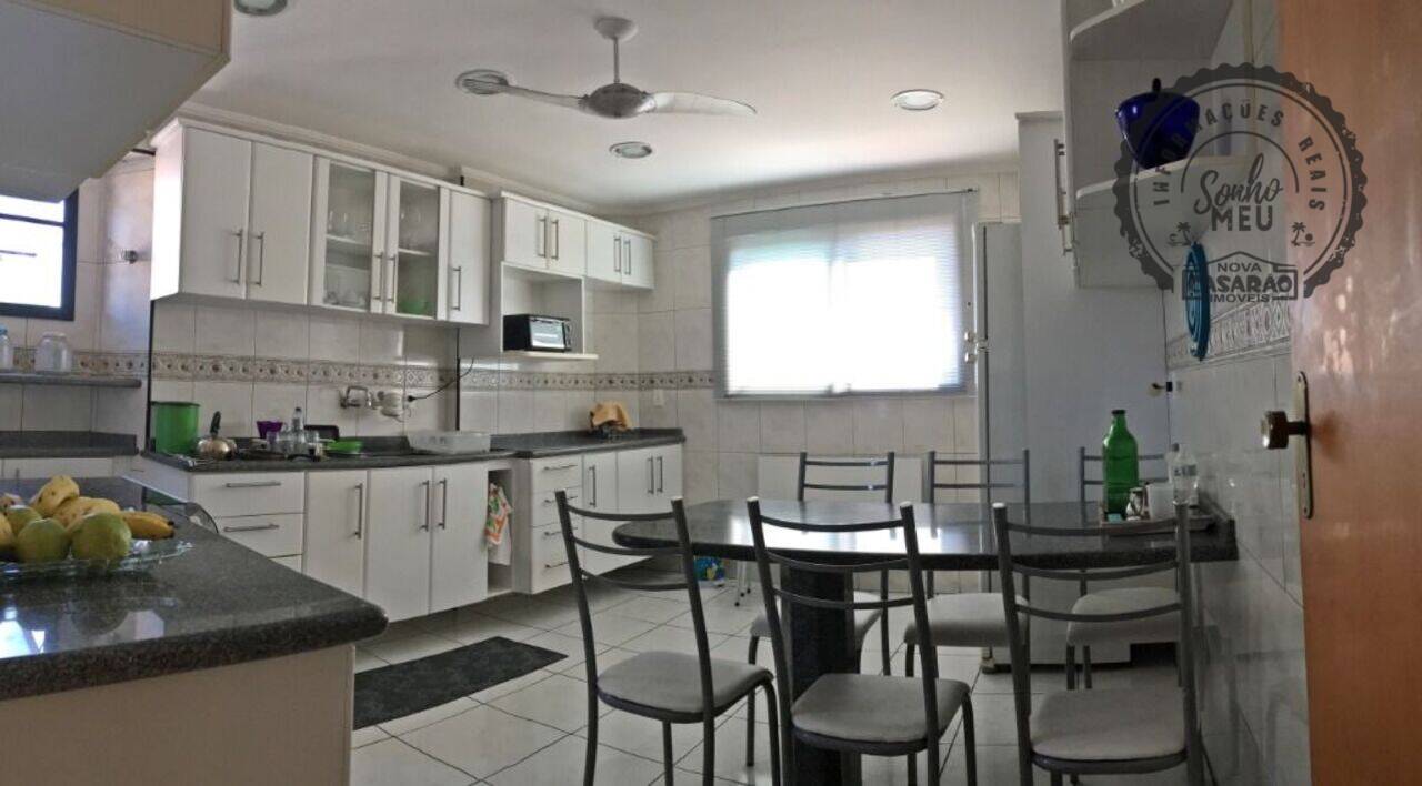 Apartamento duplex Vila Guilhermina, Praia Grande - SP