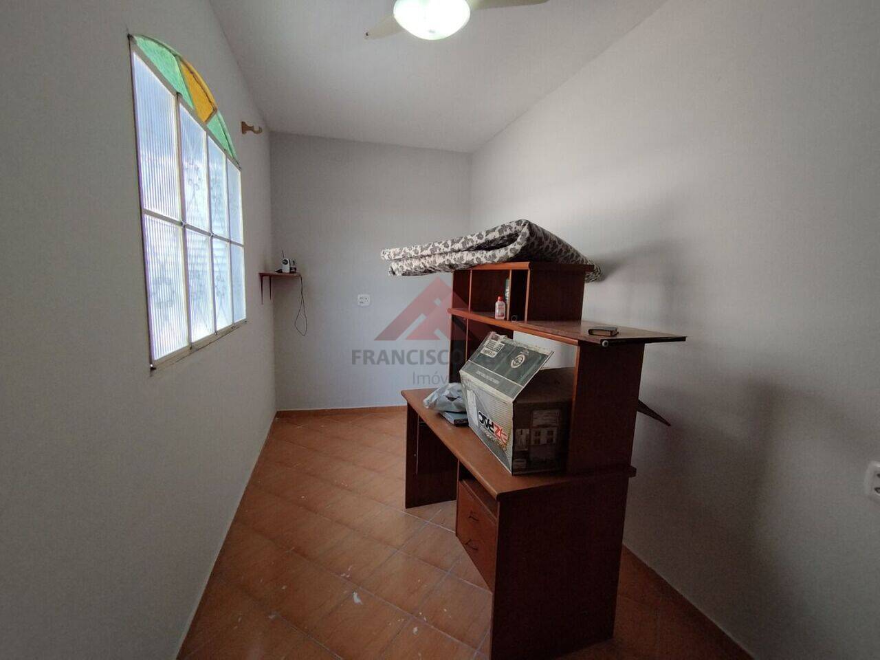 Casa Estrela do Norte, São Gonçalo - RJ